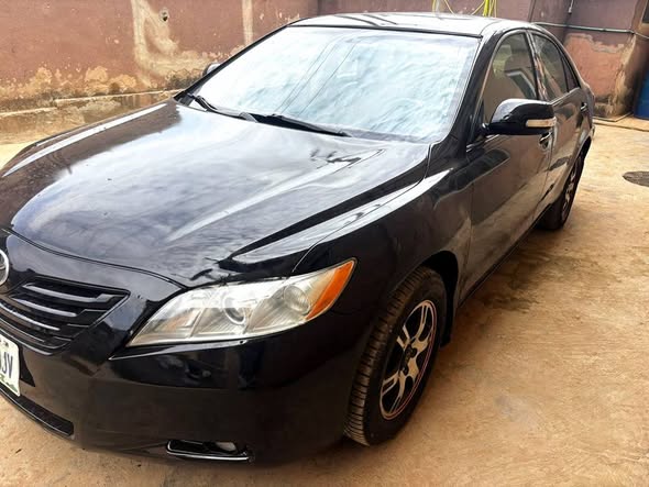 A picture of 09 Toyota Camry