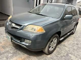 A picture of Acura mdx