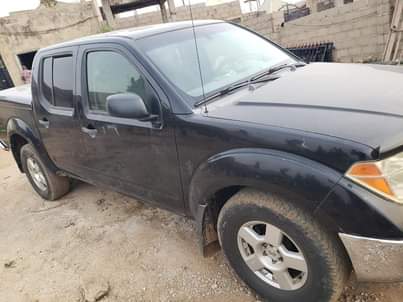 A picture of Nissan frontier 2005 model