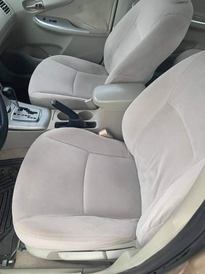 A picture of Distress alert 2012 13 Belgium standard Toyota Corolla S untampered