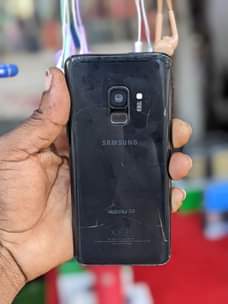 A picture of samsung s9