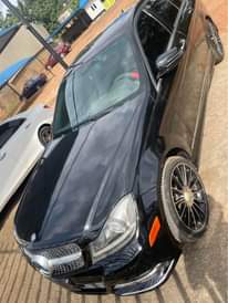 A picture of Mercedes Benz C350 2011