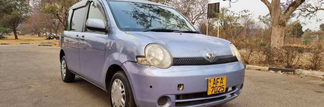 used toyota sienta