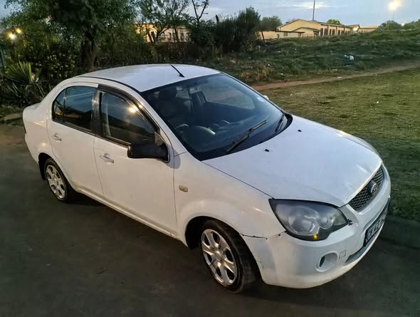 ford ikon