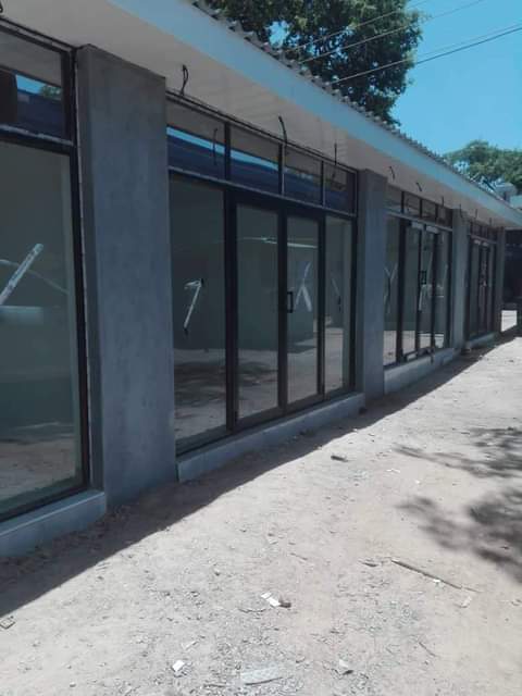 shops