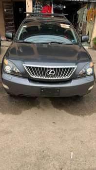 A picture of 5months used Lexus rx350 2008 total first body Comes with