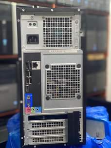 A picture of Dell optiplex 7010