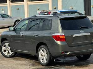 A picture of 2010 highlander limited edition Full option thumbstart 11 6m location