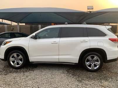 A picture of 2017 highlander
