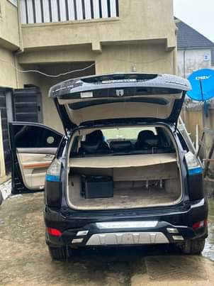 A picture of 2005 LEXUS RX330