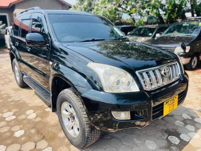 A picture of LANDCRUISER PRADO 120