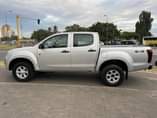 A picture of Isuzu Demax