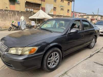 A picture of 2002 Toyota Camry Tiny light
