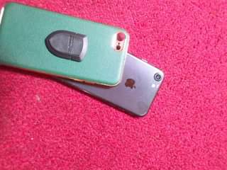 A picture of IPhone 7 original