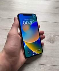 A picture of iPhone x Gb128 BH 100 Face ID Available
