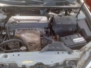 A picture of PRICE SLASHED 2004 TOYOTA CAMRY FIRST BODY FRONT AND BACK