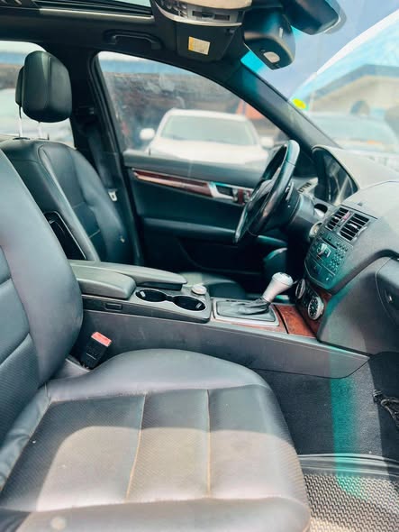 A picture of DISTRESS DISTRESS A super clean Nigerian used Mercedes Benz C300