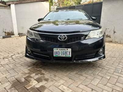 A picture of Toyota Camry SE 2013
