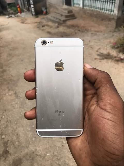 A picture of iPhone 6s