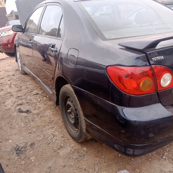 A picture of Used Toyota Corolla 05 for sale