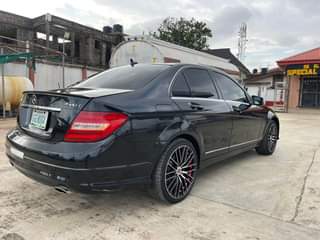 A picture of Mercedes Benz