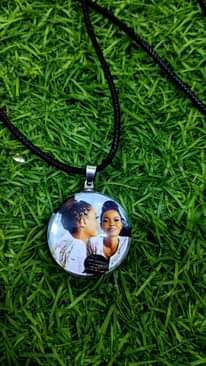 A picture of Sa na necklace ee