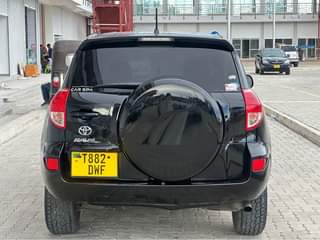 A picture of Toyota rav 4