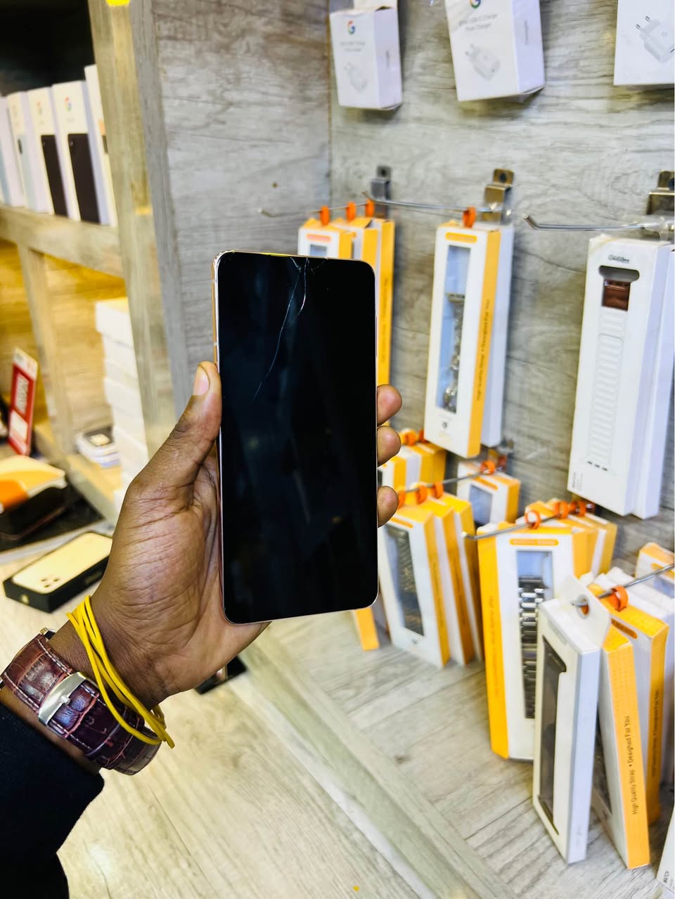 A picture of Samsung S21 PLUS storage 128GB RAM 8GB Price 285 000