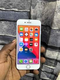 A picture of IPhone 8