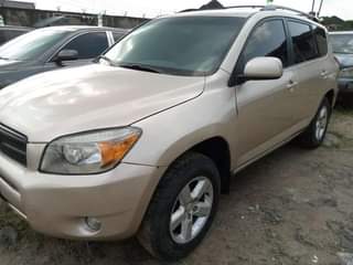 A picture of 2007 08 Toyota RAV4