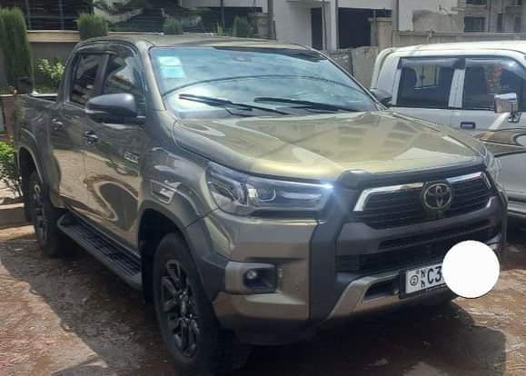 used toyota hilux