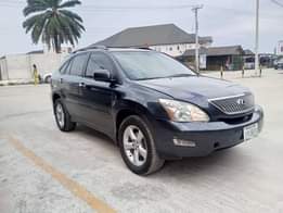 A picture of EXTREMELY CLEAN LEXUS RX330 Engine very silent Gear super sharp