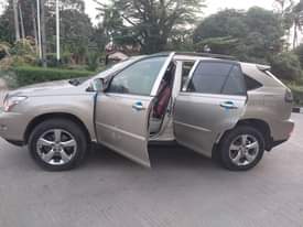 A picture of Lexus rx350