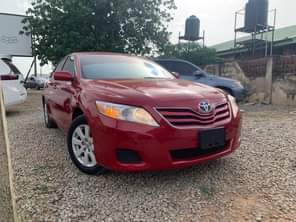 A picture of First body few month used 2010 Camry with venza engine