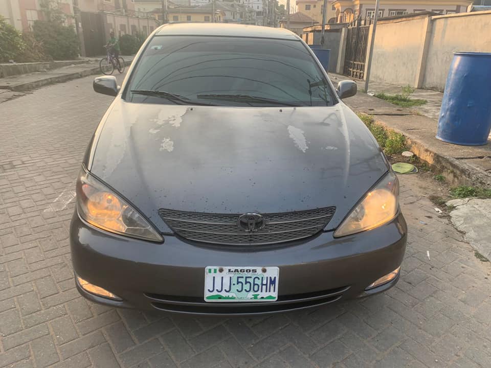 A picture of 2004 Toyota Camry XLE
