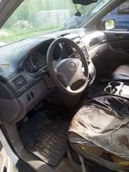 A picture of PRICE SPLASHED SMARTAUTOS 05 Toyota Sienna Engine has little top