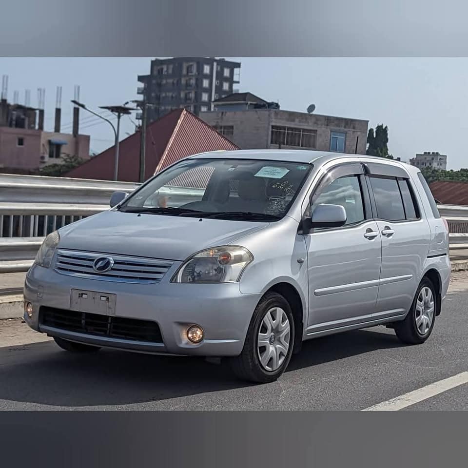 A picture of TOYOTA RAUM 0655103053