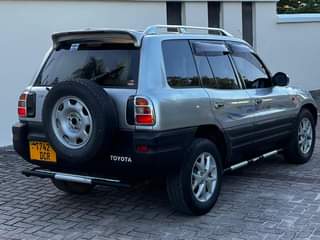 A picture of RAV4 OLD MODEL