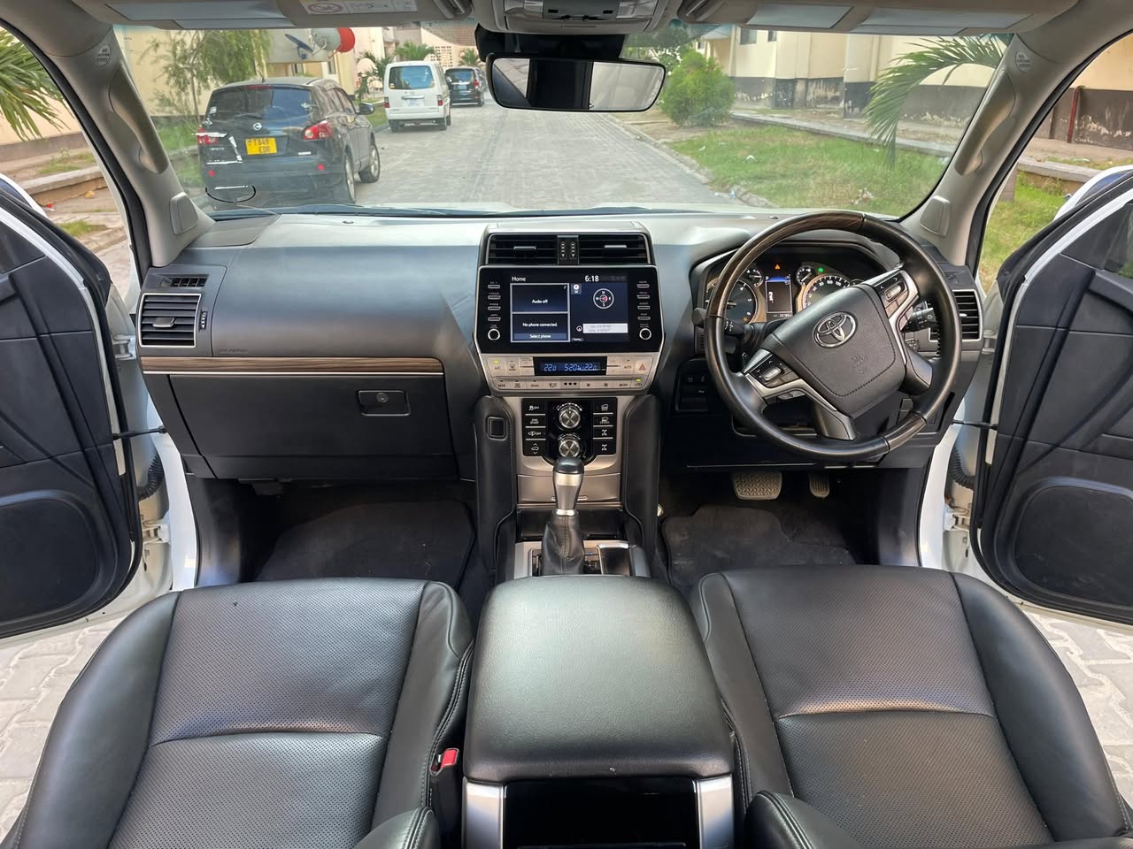 A picture of 2022 Toyota prado