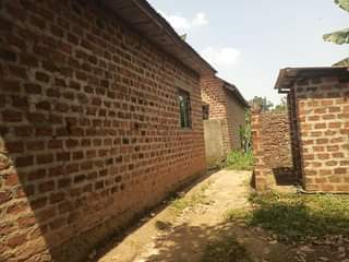 A picture of Quick sale 17m 2rooms with store and bathroom located in