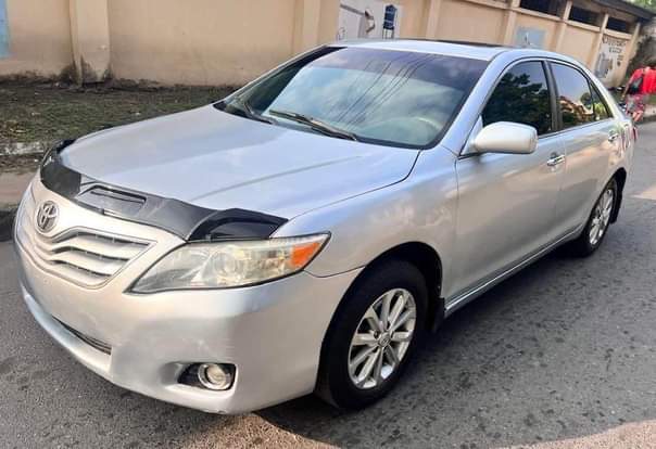 A picture of Toyota Camry 2011