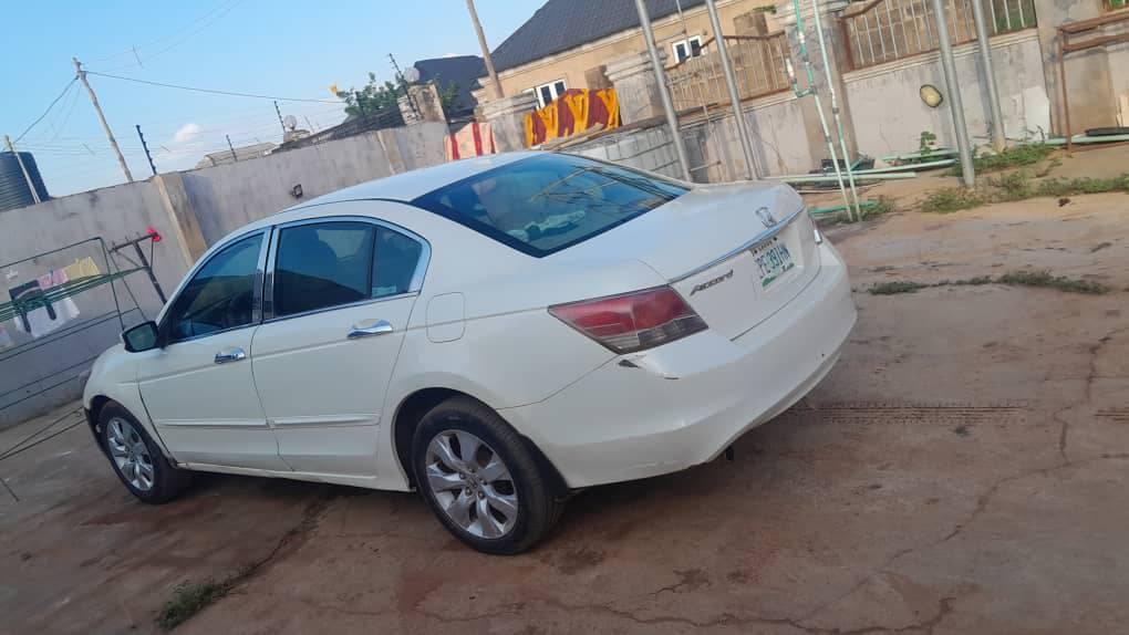 A picture of Evil spirit honda accord this morning market