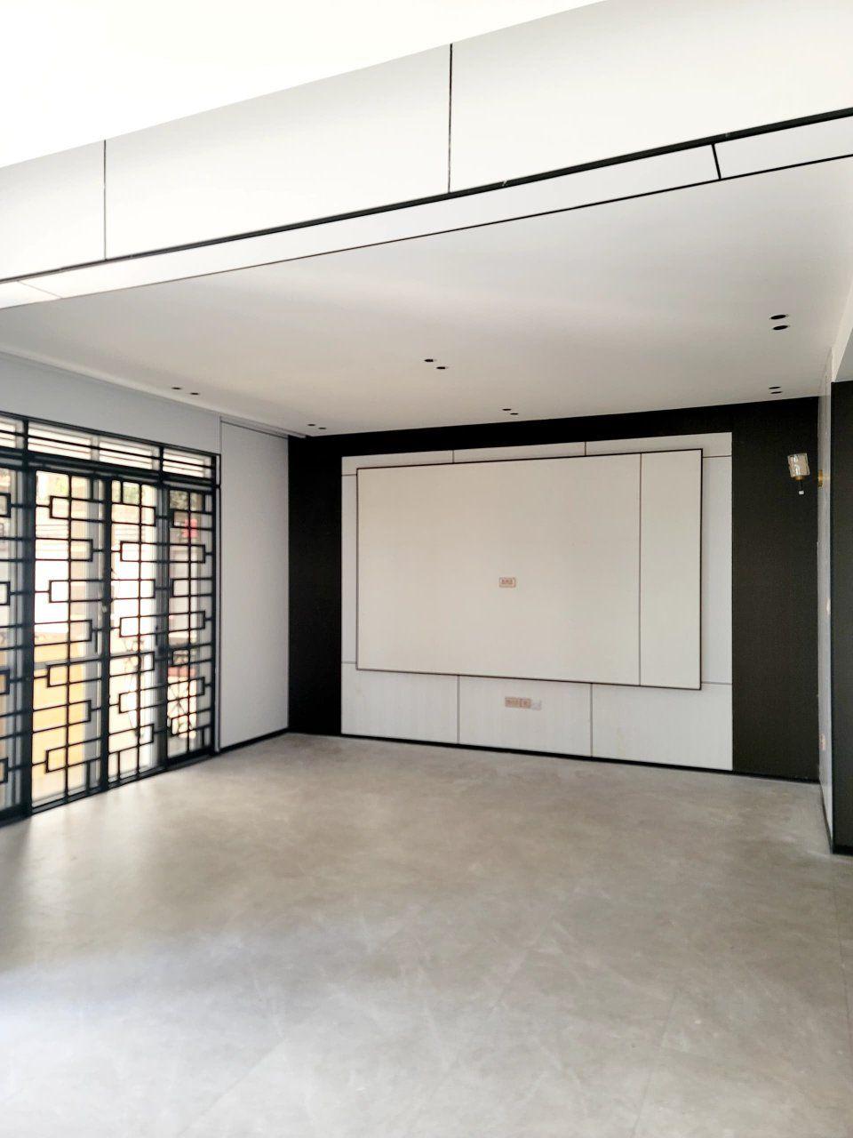 A picture of House