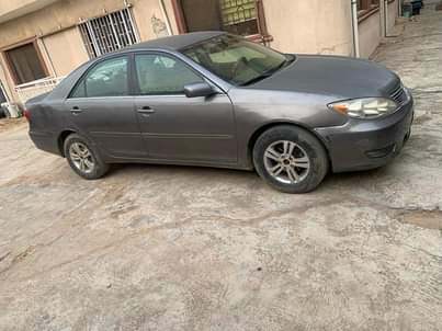 A picture of Toyota Camry 05
