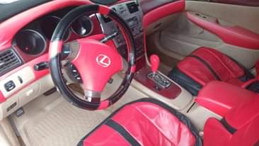 A picture of 2003 LEXUS ES 330 .....