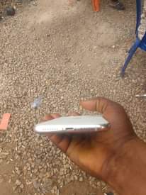 A picture of iPhone 11 pro max 256 GB rom