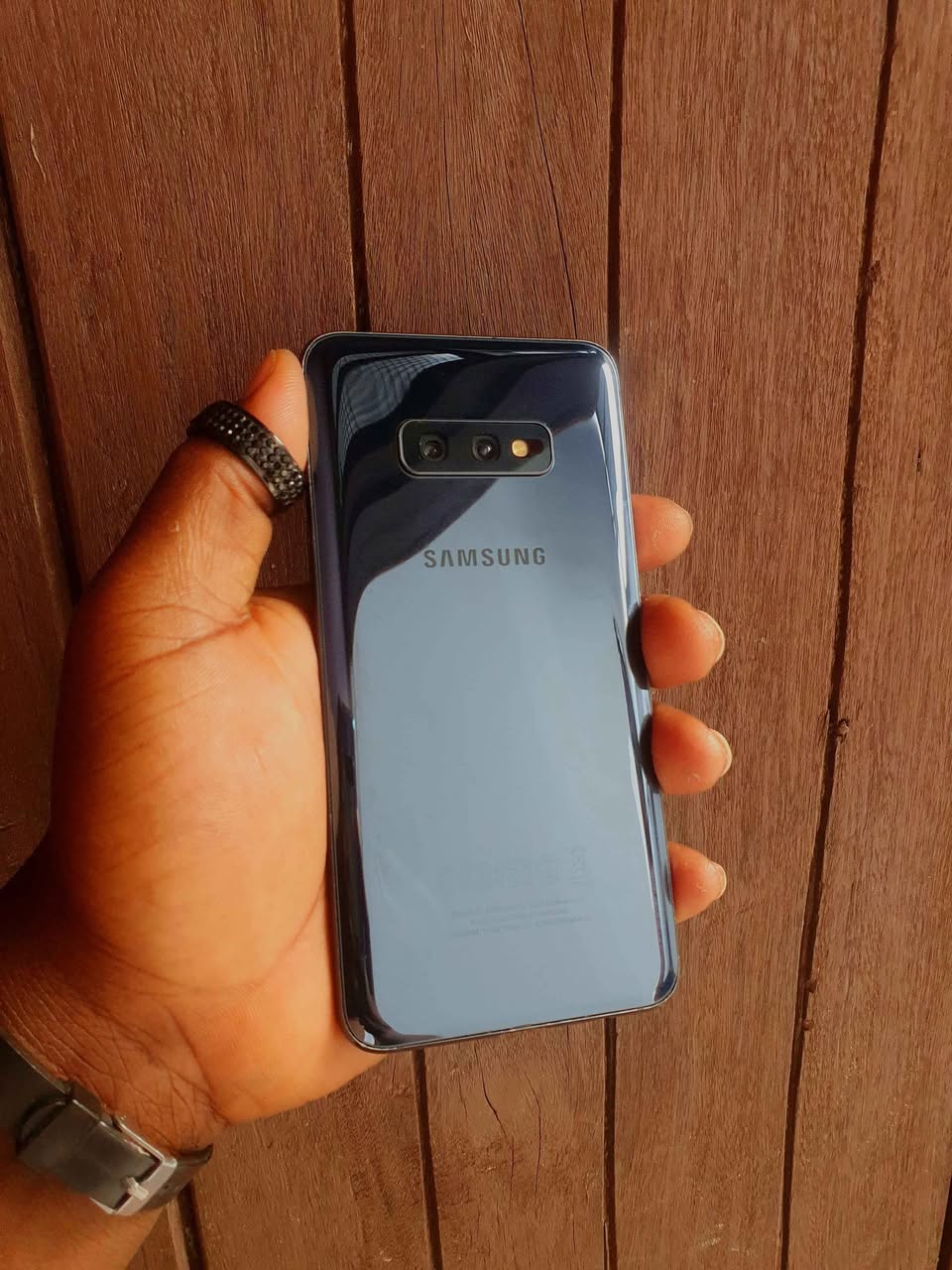 A picture of Samsung Galaxy s10e 0744224933