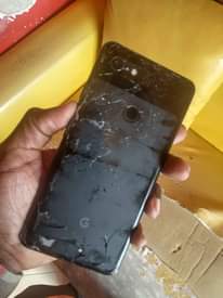 A picture of Google pixel 3xl gb128