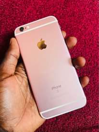 A picture of iPhone 6s 32Gb at 170k