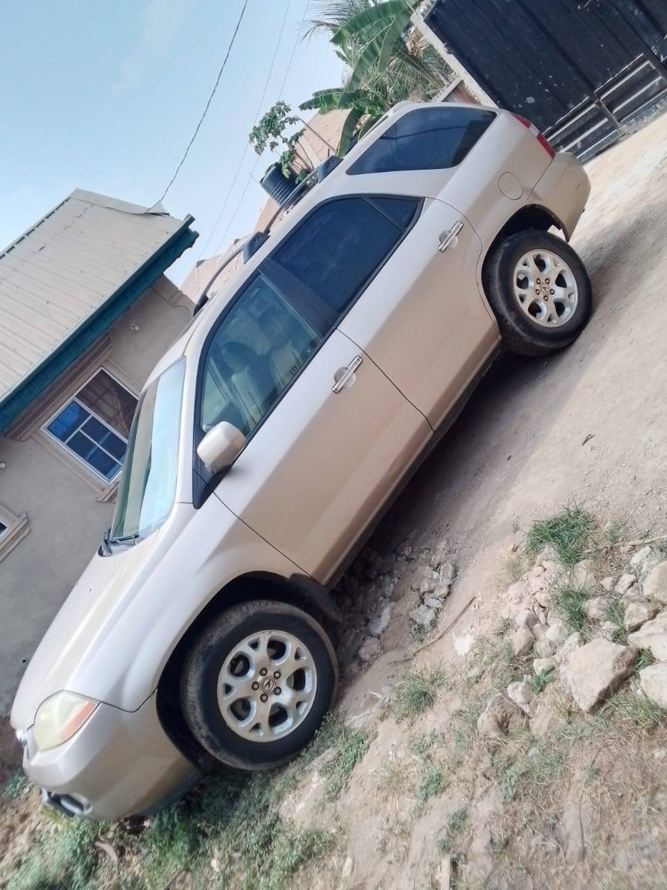 A picture of Acura MDX